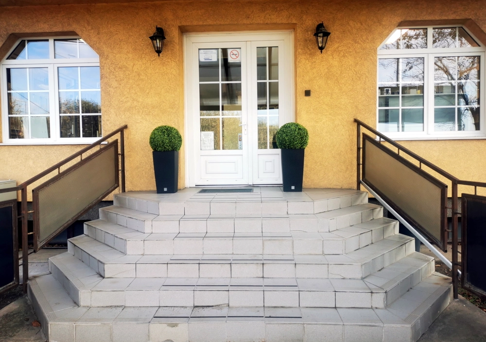 Wctartalyshop bejárat